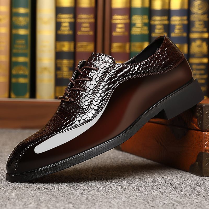 Mens Fashion Dress Shoes - メンズ光沢パテントレザー英国風ポインテッドトゥドレスシューズ隠しヒール韓国ファッション理容師フォーマルシューズ
