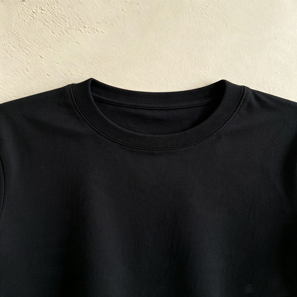 ピンクのグラフィックTシャツ Y2Kスタイル オーバーサイズ - Men'S Fashion Outfit Ideas のレビューと価格