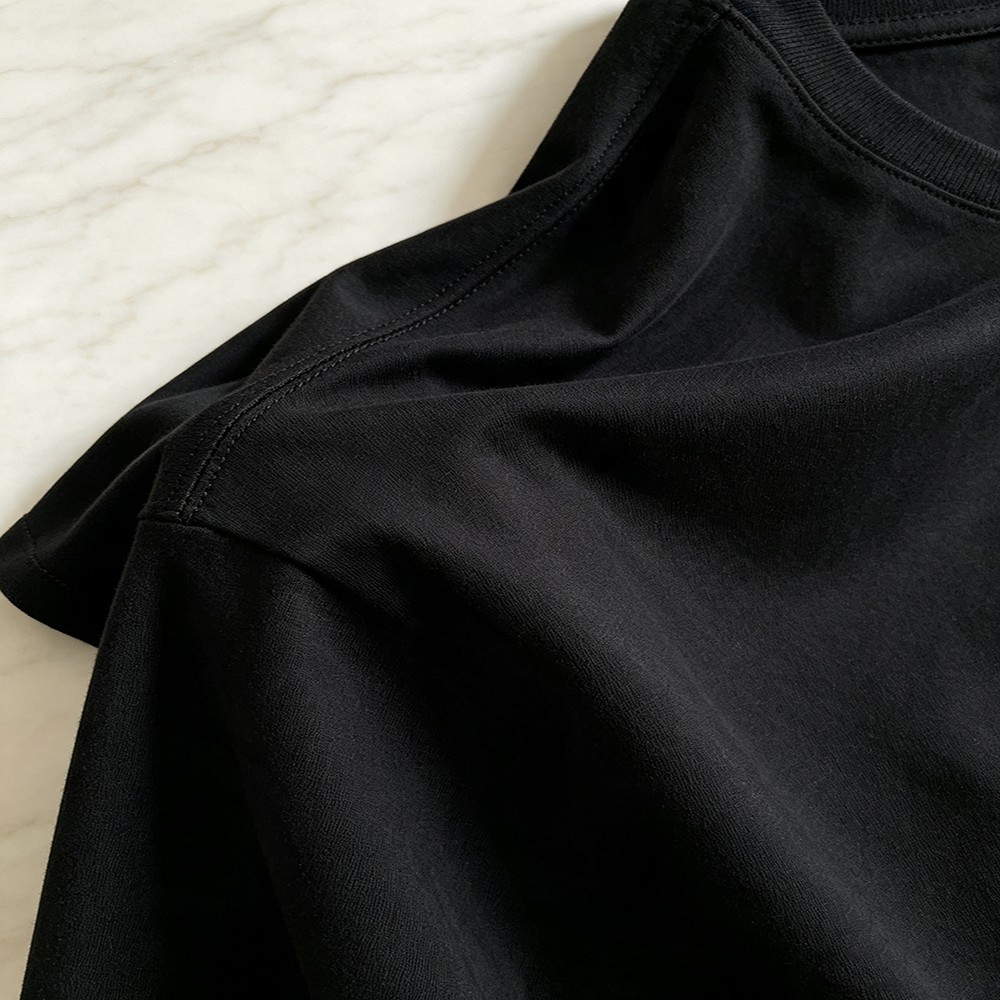 ピンクのグラフィックTシャツ Y2Kスタイル オーバーサイズ - Men'S Fashion Outfit Ideas のレビューと価格